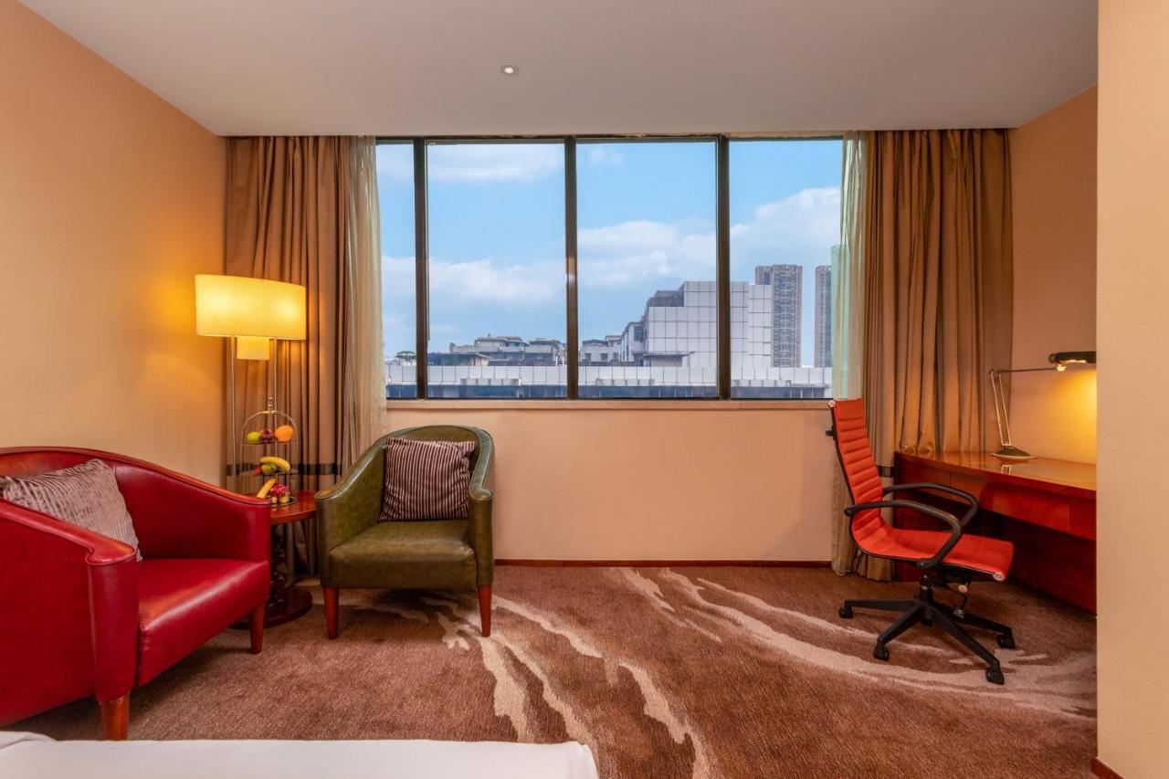Crowne Plaza Foshan By Ihg - Canton Fair Free Shuttle Bus Extérieur photo