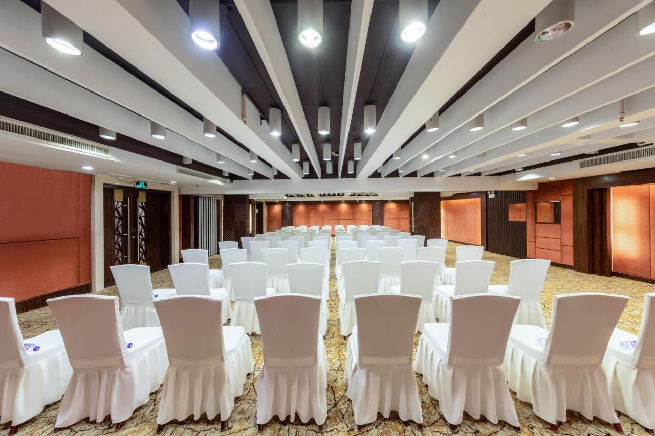 Crowne Plaza Foshan By Ihg - Canton Fair Free Shuttle Bus Extérieur photo